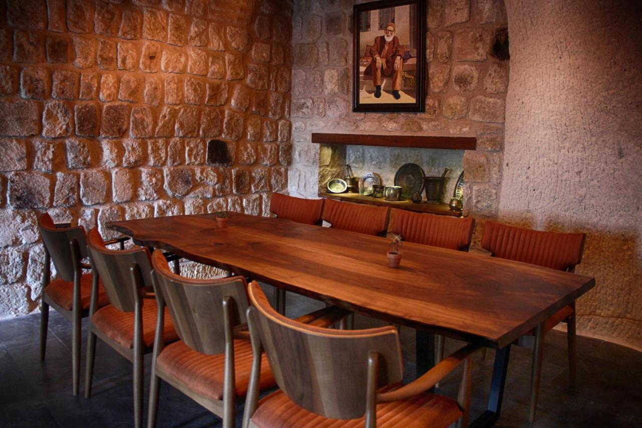 1811 Cave Hotel Nevşehir Buitenkant foto
